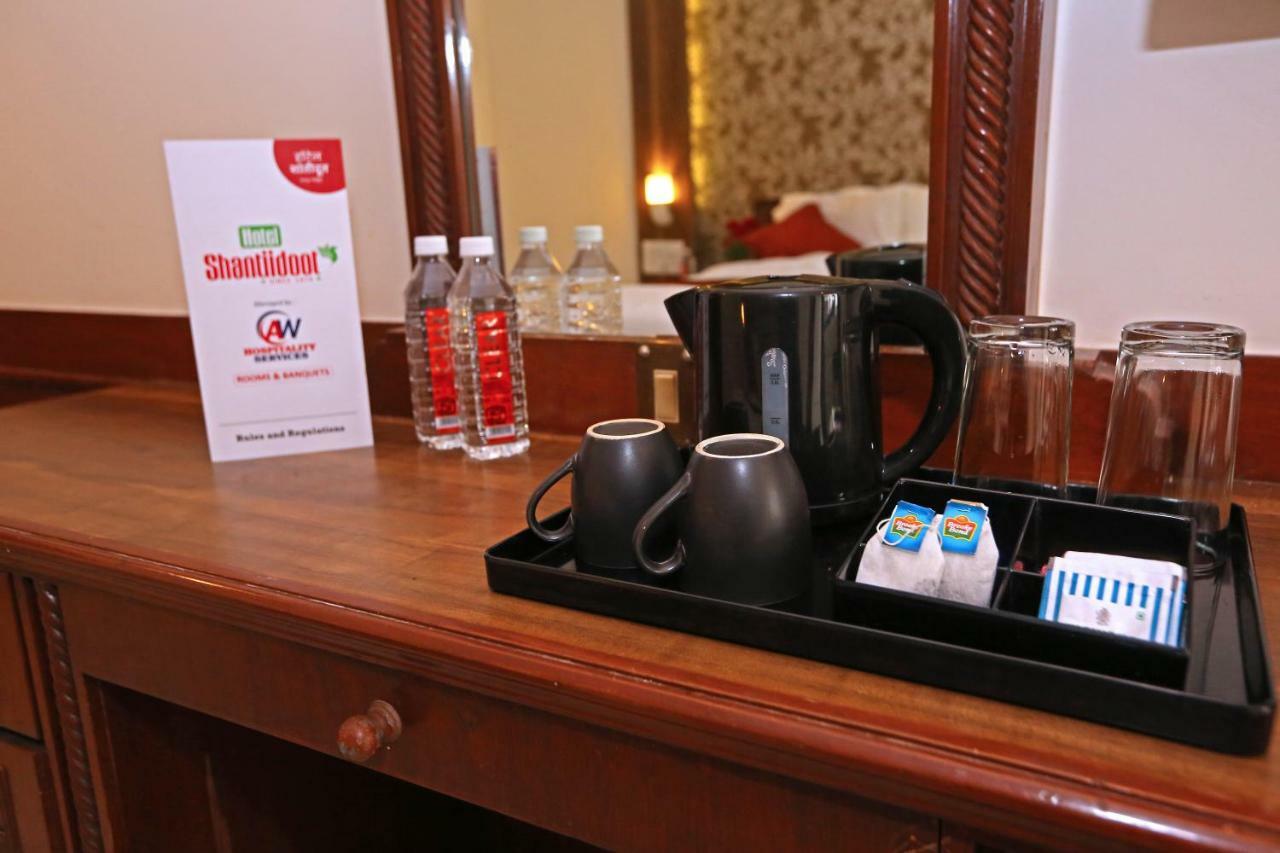 Malad Hotel Shantidoot, Dadar מראה חיצוני תמונה